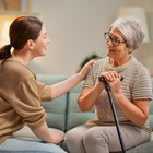 Recomanacions per persones cuidadores de gent gran en situació de dependència
